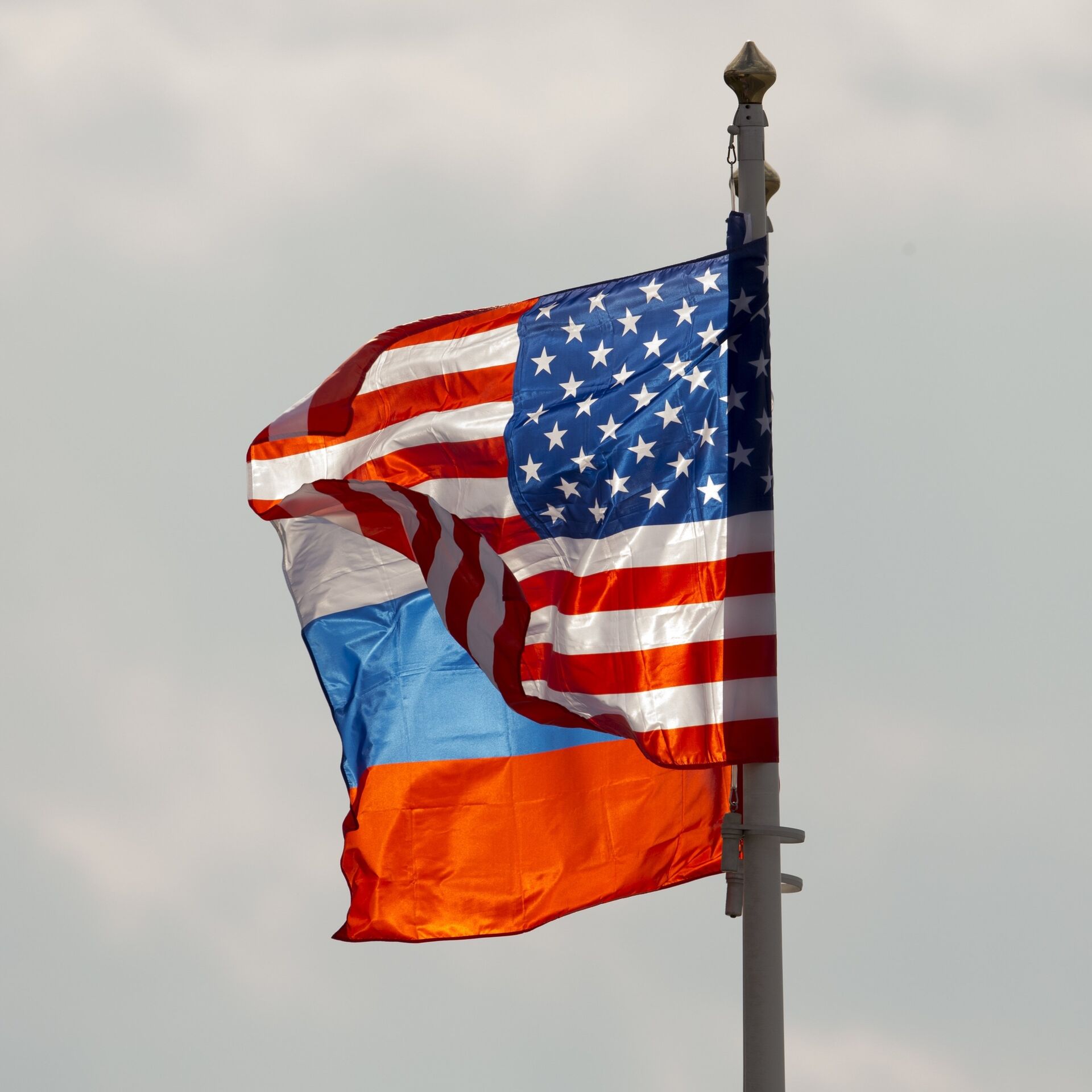 American in russia. США РФ флаг. Флаг России и США. Российский и американский флаги. Россия и США.