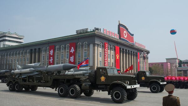 Desfile militar en Corea del Norte (archivo) - Sputnik Mundo