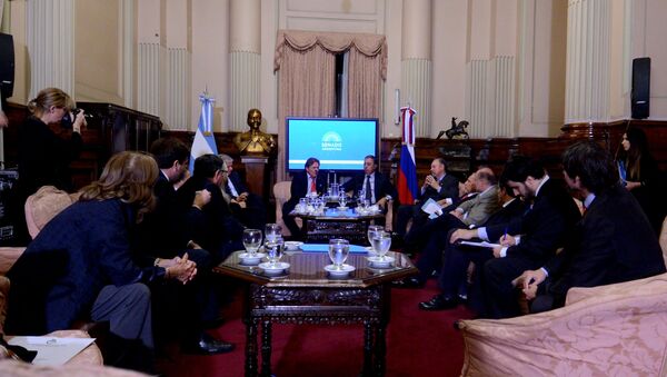 El embajador de Rusia en Argentina, Victor Koronelli, se reúne con senadores locales - Sputnik Mundo