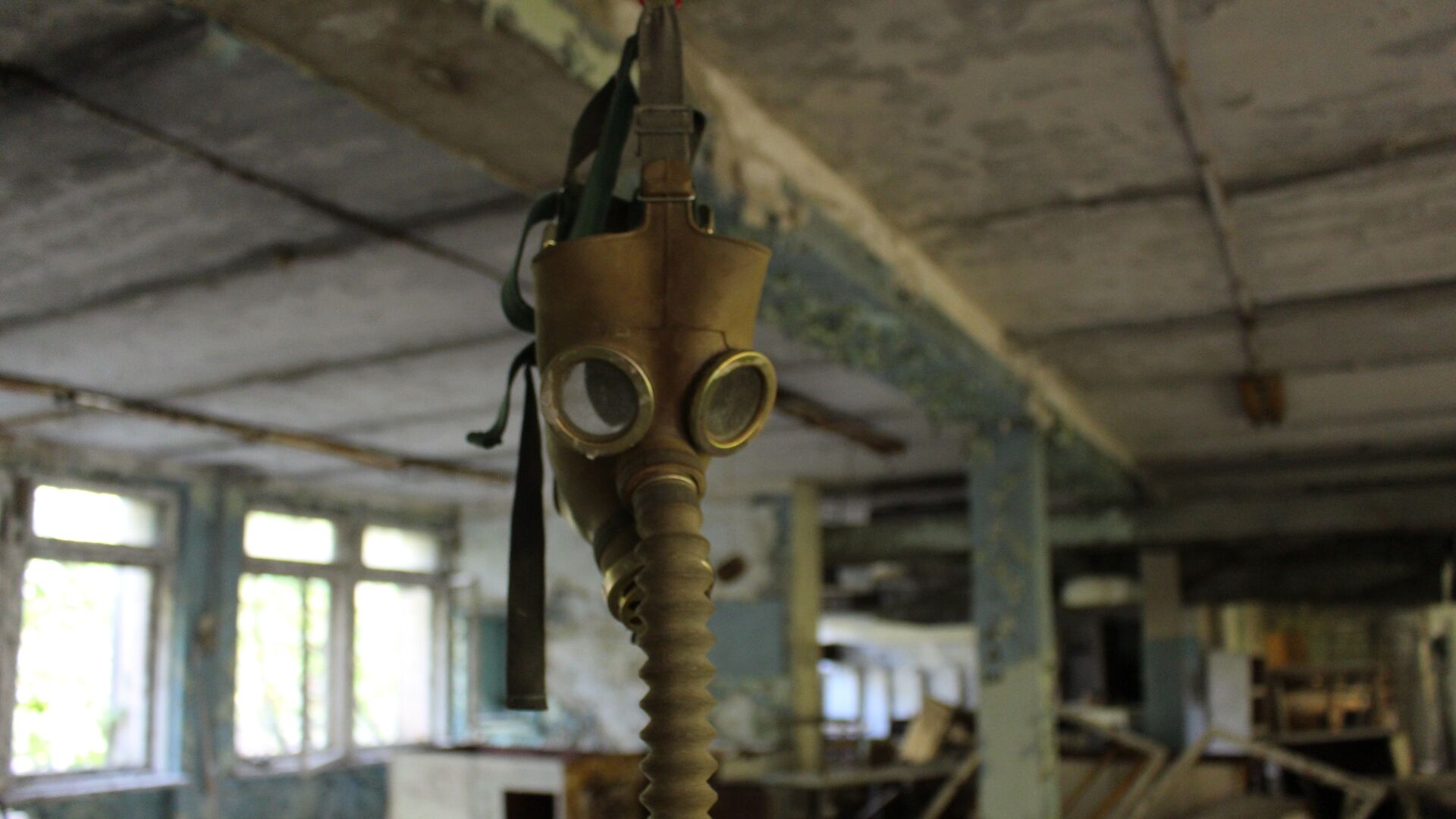 Máscara antigás en Chernóbil - Sputnik Mundo, 1920, 27.04.2023