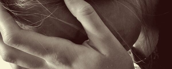 Una niña triste Una niña triste - Sputnik Mundo