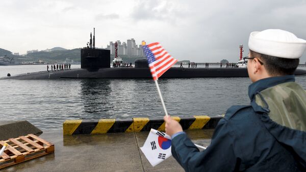 USS Michigan en Busan, Corea del Sur - Sputnik Mundo