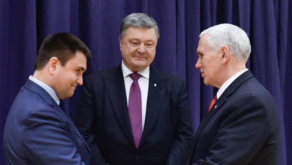 Pavló Klimkin, Petró Poroshenko y Mike Pence, imagen referencial - Sputnik Mundo