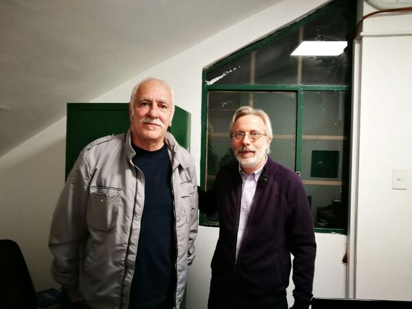 Luis Vainikoff expropietario del Cine Cosmos '70 junto a Gabriel Guralnik, actual director del Cine Cosmos UBA. Luis Vainikoff expropietario del Cine Cosmos '70 junto a Gabriel Guralnik, actual director del Cine Cosmos UBA. - Sputnik Mundo