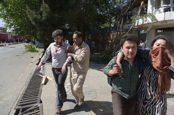 Un atentado sangriento en el barrio diplomático de Kabul - Sputnik Mundo