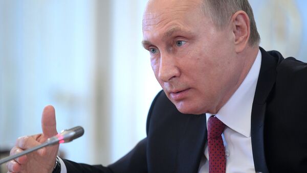 Vladímir Putin en el Foro Económico Internacional de San Petersburgo - Sputnik Mundo