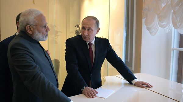 Narendra Modi, primer ministro indio, y Vladímir Putin, presidente de Rusia - Sputnik Mundo