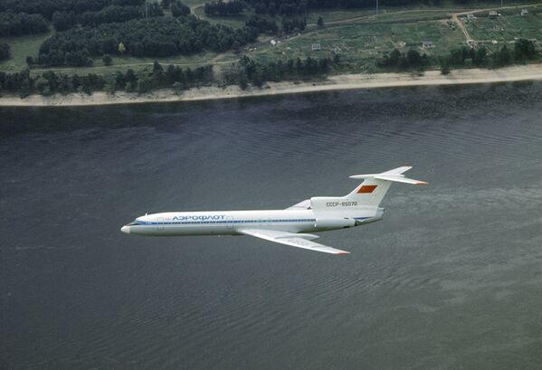 Los amos del cielo: aeronaves civiles legendarias fabricadas en la URSS - Sputnik Mundo