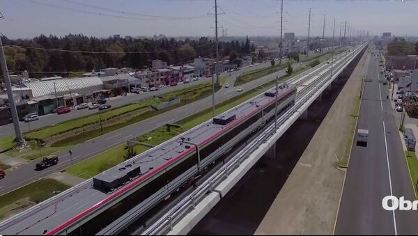 El tren interurbano México-Toluca, a nada de 'surcar' el país - Sputnik Mundo