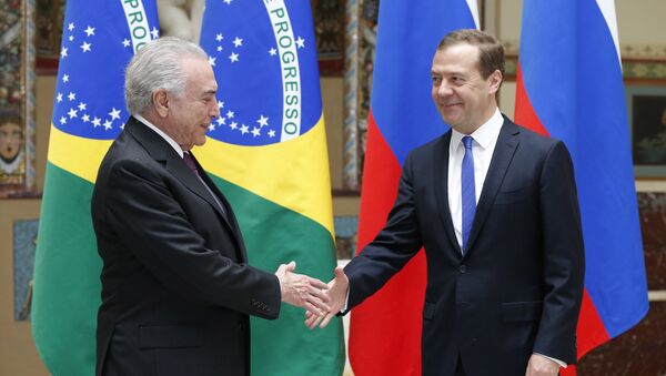 Michel Temer, presidente de Brasil, y Dmitri Medvédev, primer ministro de Rusia - Sputnik Mundo