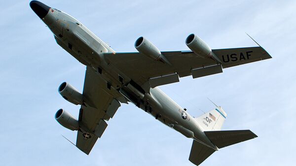 El avión estadounidense RC-135 - Sputnik Mundo