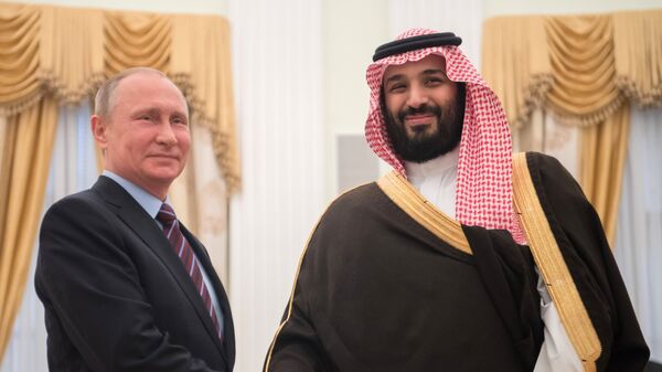 El presidente ruso Vladímir Putin se reúne con Mohamed bin Salmán, príncipe heredero de Arabia Saudita (imagen referencial).  - Sputnik Mundo
