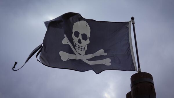 Bandera de piratas (imagen referencial) - Sputnik Mundo