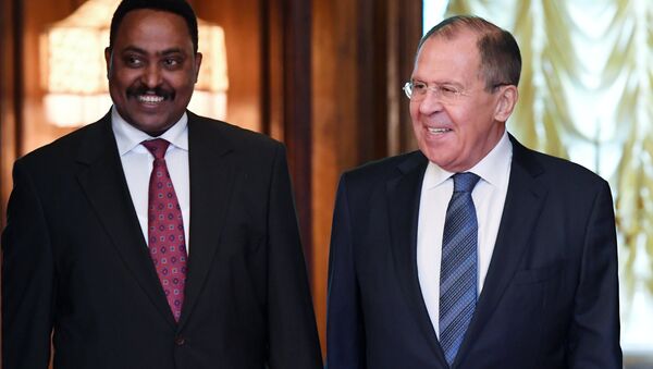 Ministro etíope de Exteriores, Workneh Gebeyehu, ministro ruso de Exteriores, Serguéi Lavrov. - Sputnik Mundo