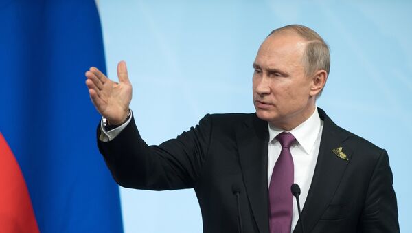 El presidente ruso Vladímir Putin en la cumbre G20, Hamburgo - Sputnik Mundo