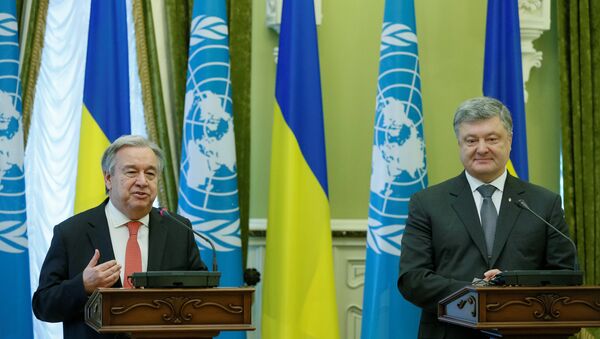 Secretario general de la ONU, António Guterres, y presidente de Ucrania Petró Poroshenko - Sputnik Mundo