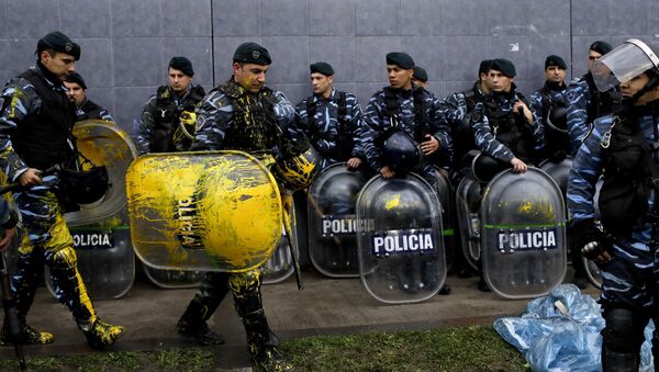 Policía de Argentina cerca de planta de PepsiCo - Sputnik Mundo