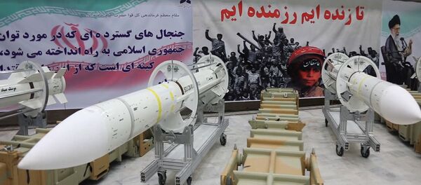 Misiles antiaéreos iraníes Sayyad-3 Misiles antiaéreos iraníes Sayyad-3 - Sputnik Mundo