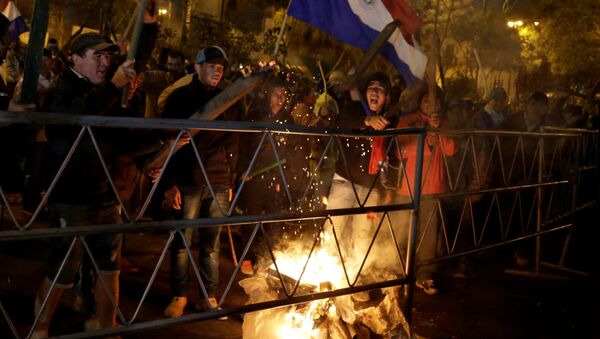 Campesinos protestando en Asunción, Paraguay - Sputnik Mundo