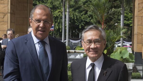 Ministro de Exteriores de Rusia, Serguél Lavrov, y ministro de Exteriores de Tailandia, Don Pramudwinai - Sputnik Mundo