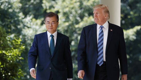 Presidente de Corea del Sur, Moon Jae-in, y presidente de EEUU, Donald Trump (archivo) - Sputnik Mundo