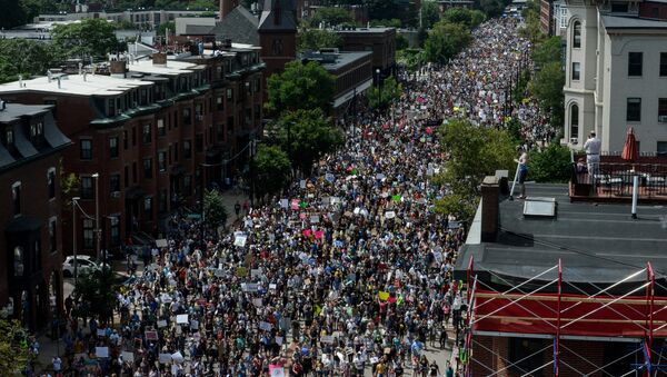 Protestas en Boston, EEUU - Sputnik Mundo
