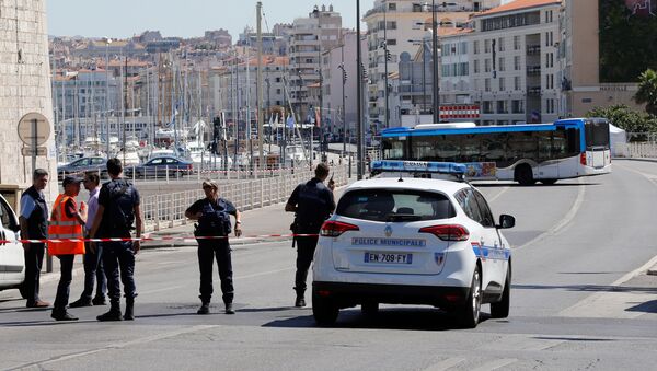 Policía francesa en Marsella - Sputnik Mundo