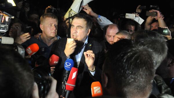Mijaíl Saakashvili cruce la frontera ucraniana - Sputnik Mundo