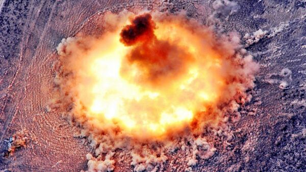 Explosión termobárica (imagen referencial) - Sputnik Mundo