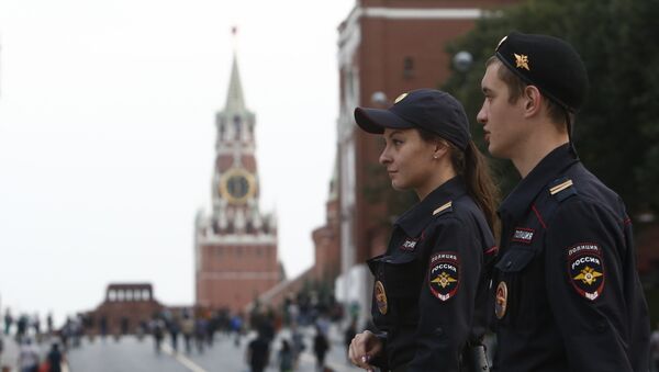 Policía rusa en la Plaza Roja, Moscú - Sputnik Mundo