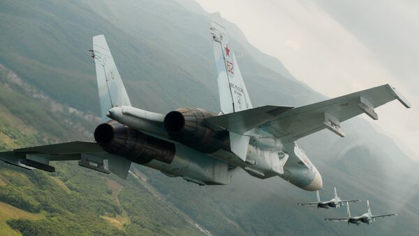 Los cazas polivalentes rusos Su-27 - Sputnik Mundo