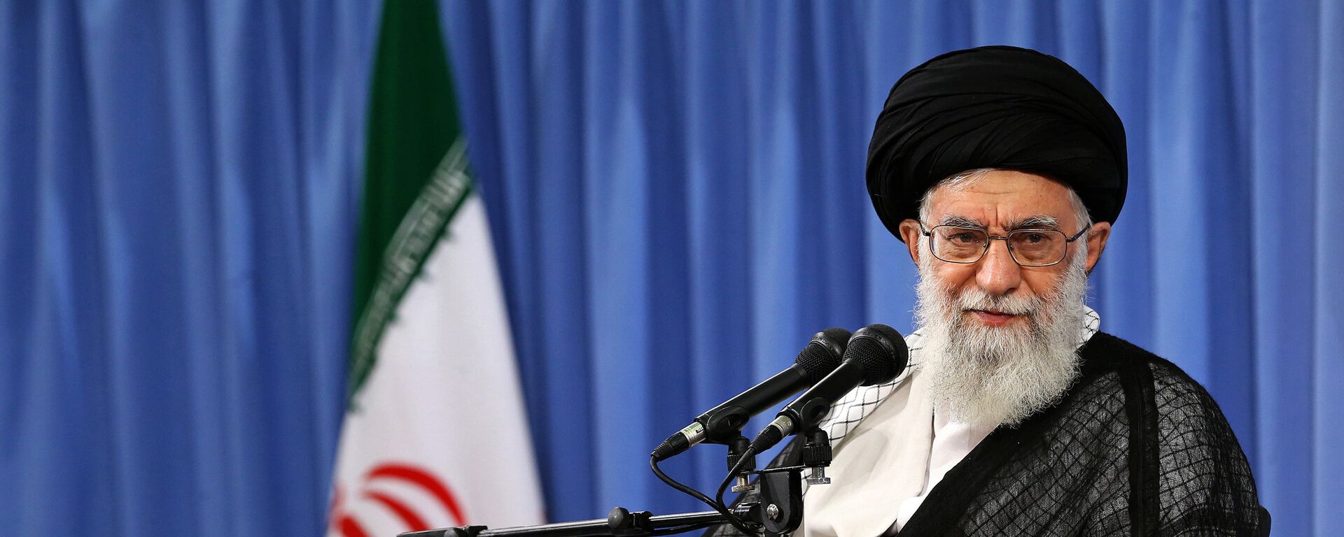 Ayatolá Alí Jamenei, líder supremo de Irán - Sputnik Mundo, 1920, 03.10.2022