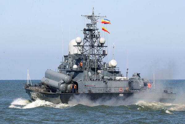 La gloria de la Flota del Báltico, plasmada en las maniobras Zapad 2017 - Sputnik Mundo