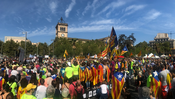 Manifestación en la plaza Universitat, Barcelona - Sputnik Mundo