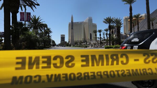 Policía en el lugar del tiroteo en Las Vegas, EEUU - Sputnik Mundo