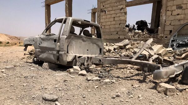 Una base destruida de los terroristas de Frente Al Nusra (archivo) - Sputnik Mundo