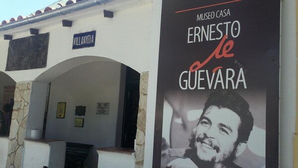 Fachada de la antigua casa de Ernesto Che Guevara en Alta Gracia, el primer museo en su homenaje en Argentina - Sputnik Mundo
