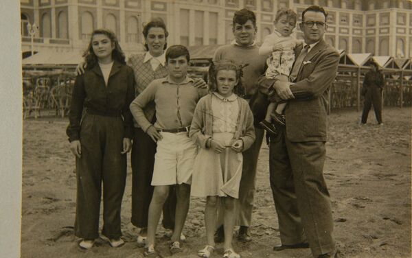 La familia Guevara en Mar del Plata - Sputnik Mundo