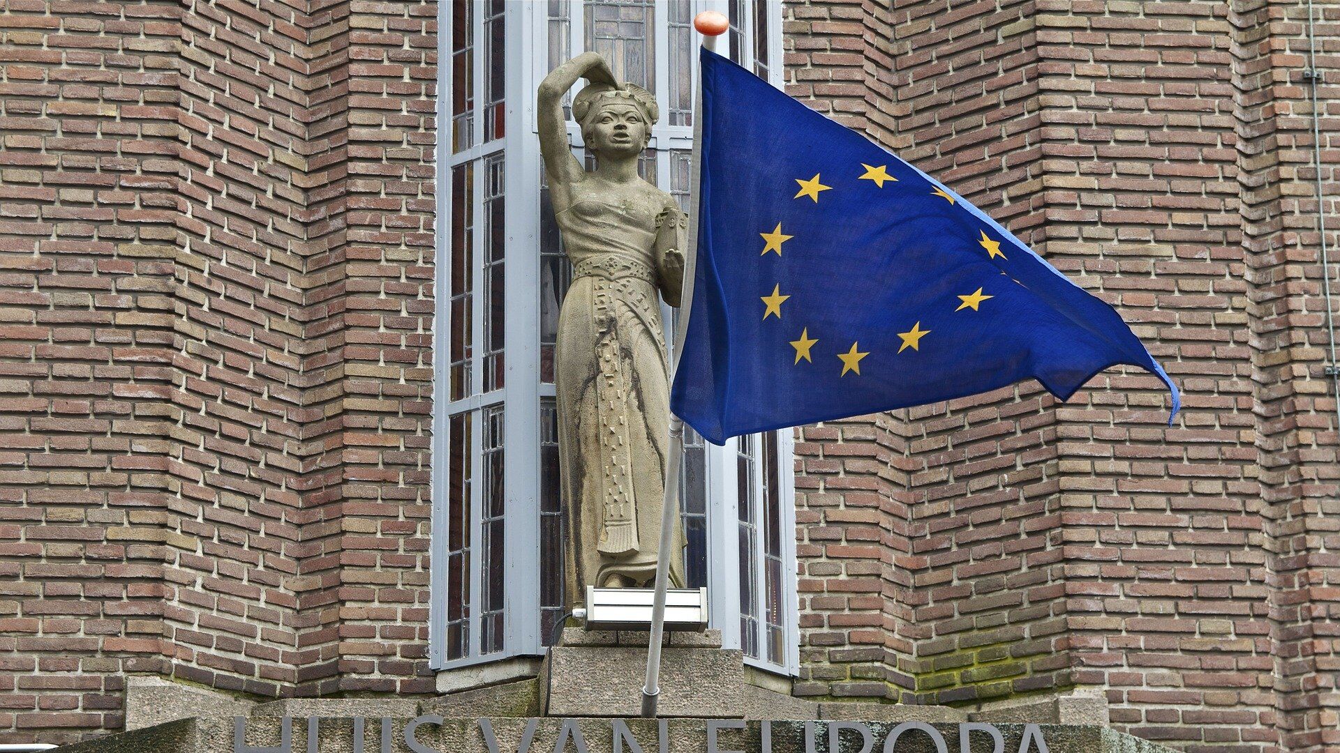 La bandera de la Unión Europea - Sputnik Mundo, 1920, 04.05.2022