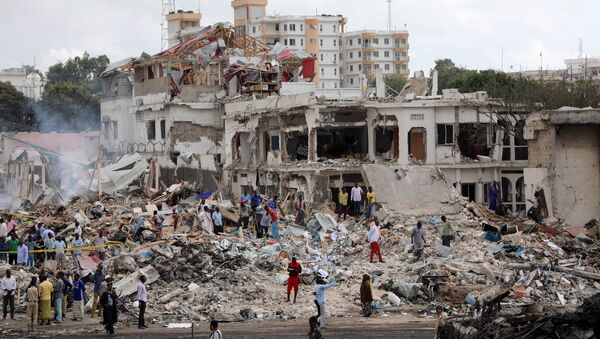 Lugar del atentado en Mogadiscio, Somalia - Sputnik Mundo