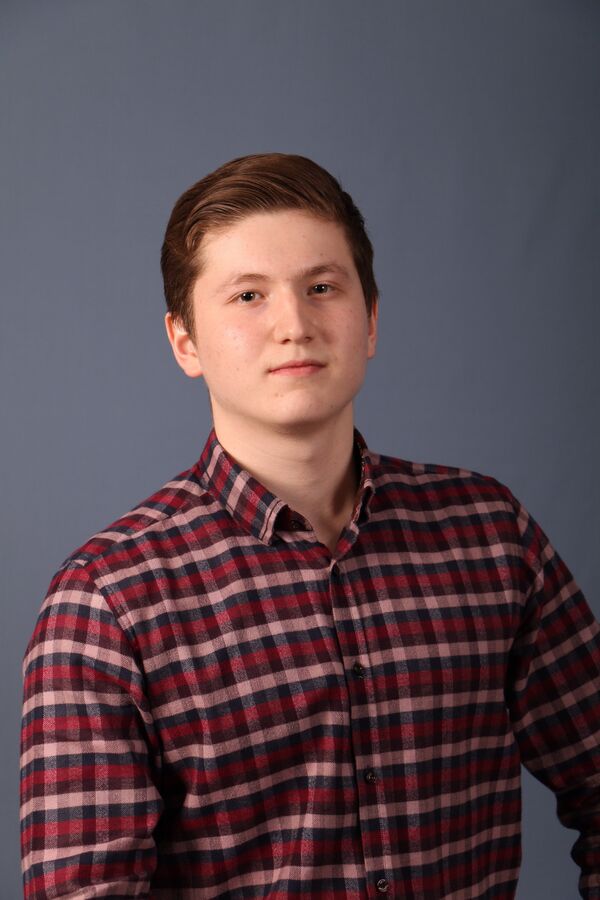 Kasimján Jubíev, estudiante, inventor de un novedoso método de obtención de energía Kasimján Jubíev, estudiante, inventor de un novedoso método de obtención de energía - Sputnik Mundo