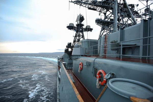 Los buques que tiñen de gala la bahía de Kola - Sputnik Mundo