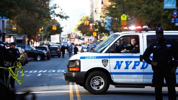 La policía en el lugar del atropello en Nueva York - Sputnik Mundo