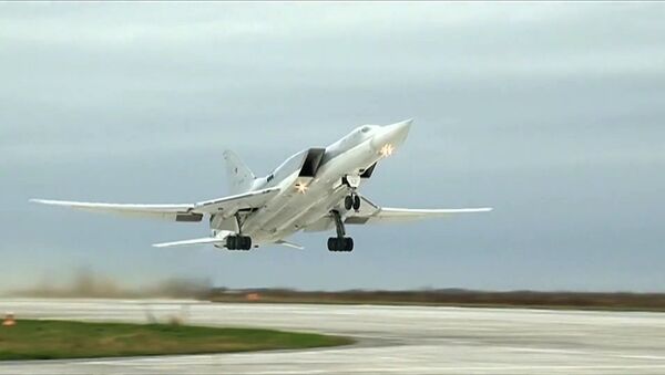 Bombardero estratégico ruso Tu-22 - Sputnik Mundo