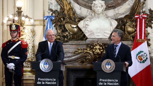 El presidente de Perú, Pedro Pablo Kuczynski, y el presidente de Argentina, Mauricio Macri - Sputnik Mundo