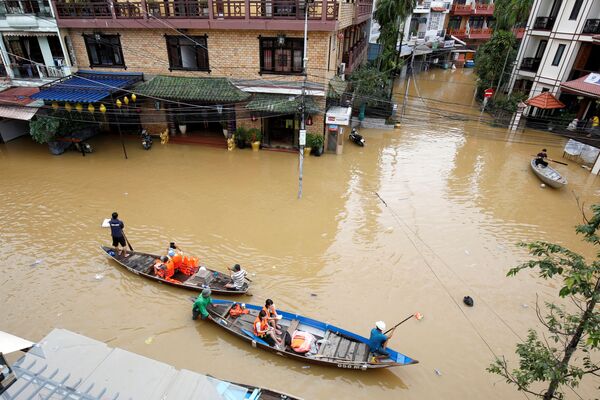 Las consecuencias desastrosas de un tifón en Vietnam - Sputnik Mundo