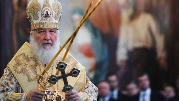Патриарх Московский и всея Руси Кирилл проводит литургию в храме Христа Спасителя в свой день рождения - Sputnik Mundo