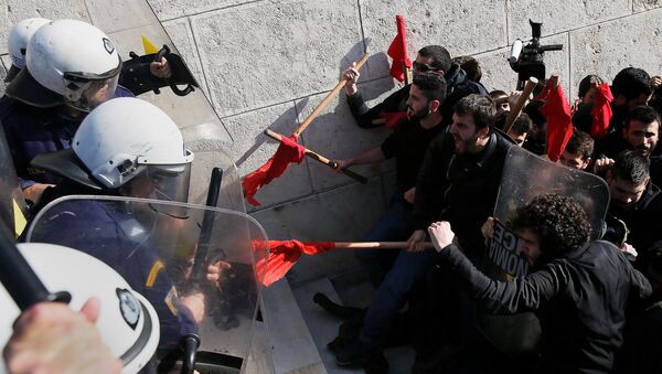 Protestas en Atenas, capital Grecia - Sputnik Mundo