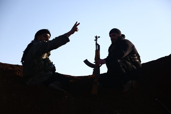 'Rama de Olivo' ardiente: Ankara lanza una ofensiva contra los kurdos sirios - Sputnik Mundo
