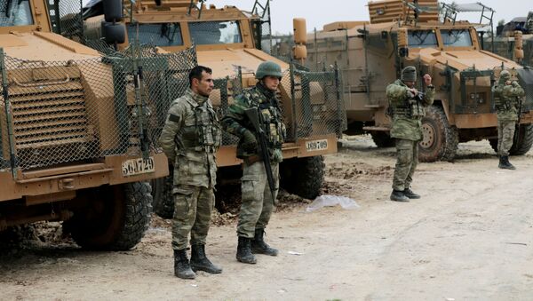 Militares turcos cerca de Afrín, Siria - Sputnik Mundo
